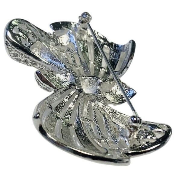Vintage Napier Silver Tone Rhinestone Sparkle Brooch Bow Christmas Ribbon Pin - Picture 6 of 9
